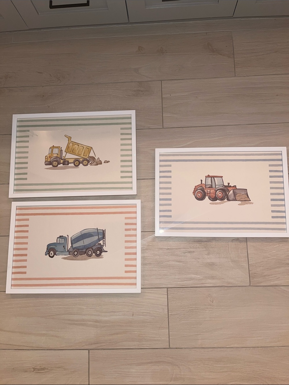 Nestig Nursery Construction Truck Art